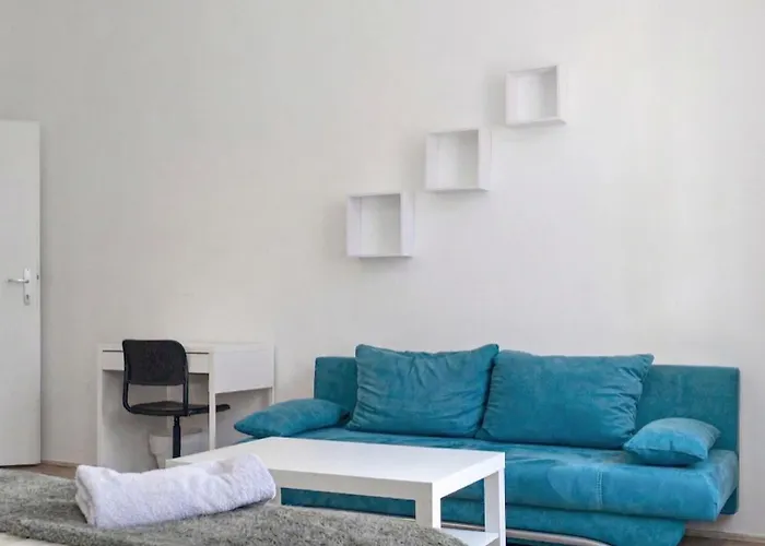 Apartment Stylish 2br With Fast Wifi In Prime Location *